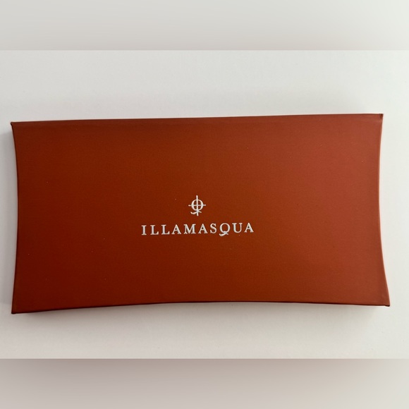 ILLAMASQUA - Unveiled artistry Palette - New & Sealed in Box 12 eyeshadow pans - Picture 2 of 5